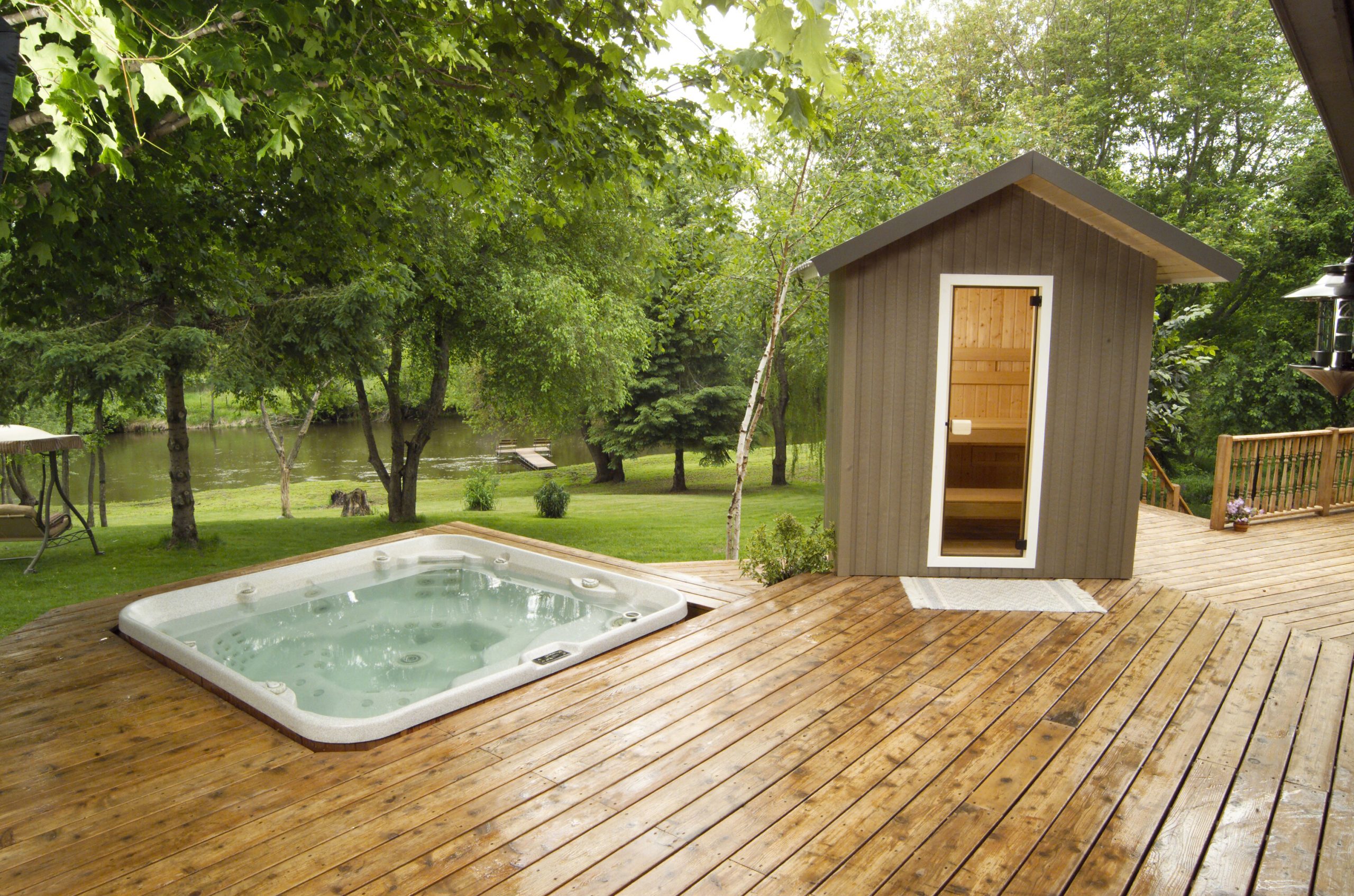 Outdoor Sauna and Hot Tub